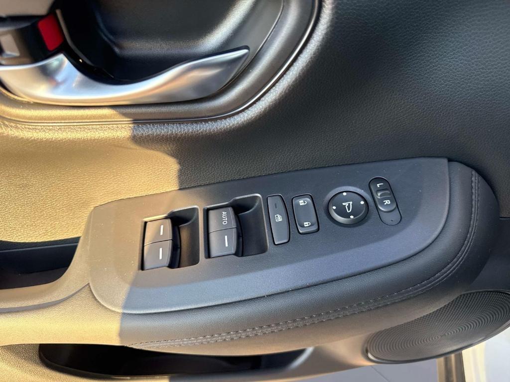 new 2026 Honda HR-V car, priced at $28,105