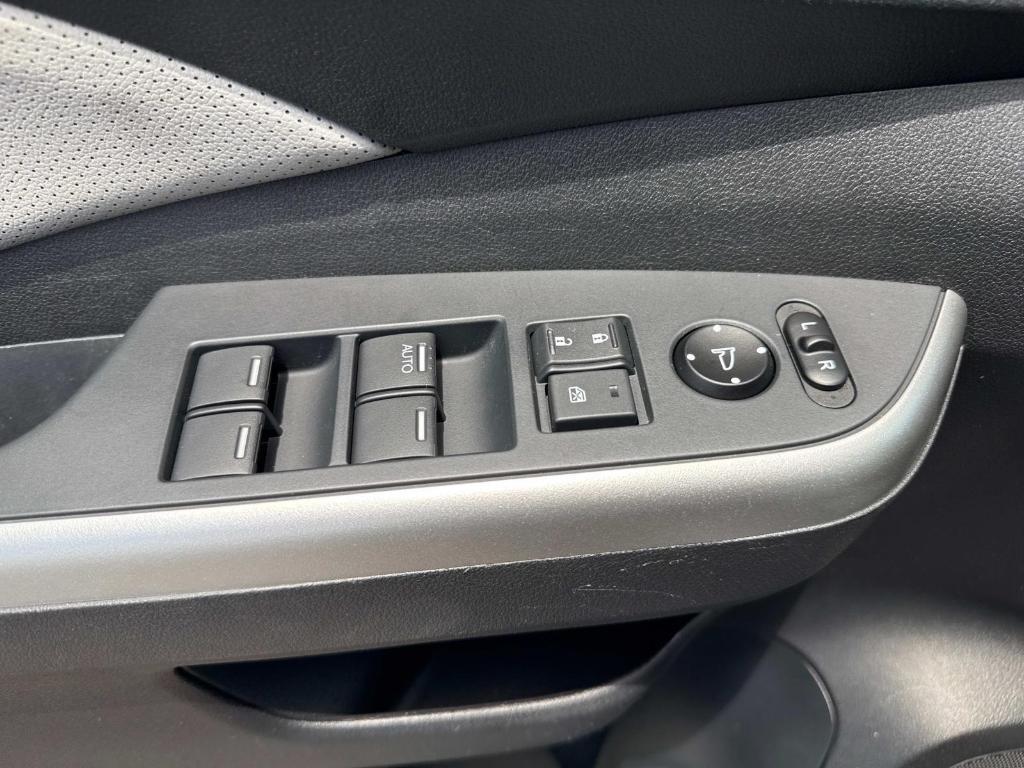 used 2016 Honda CR-V car, priced at $17,995