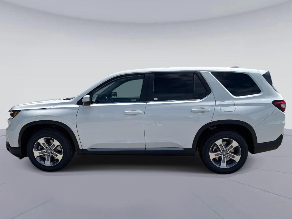 new 2025 Honda Pilot car, priced at $46,050