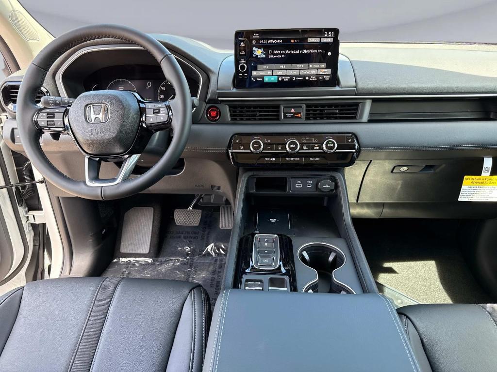 new 2025 Honda Pilot car, priced at $46,050