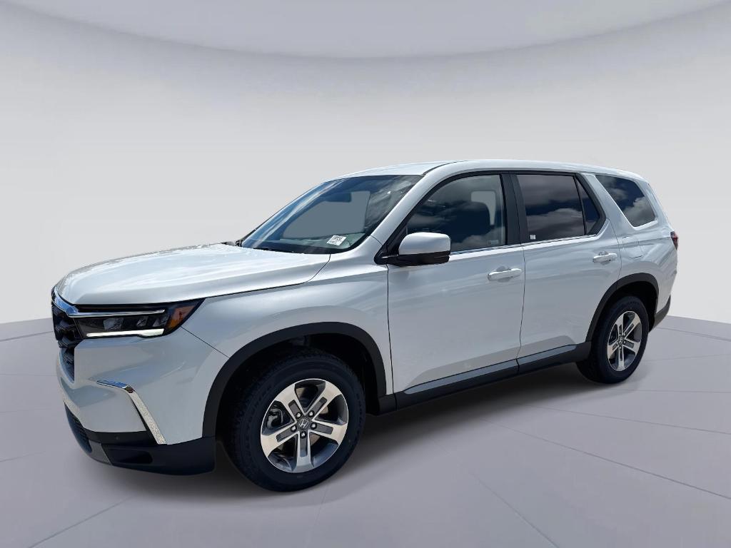new 2025 Honda Pilot car, priced at $46,050