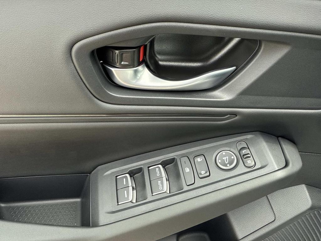 new 2025 Honda Accord car, priced at $31,755