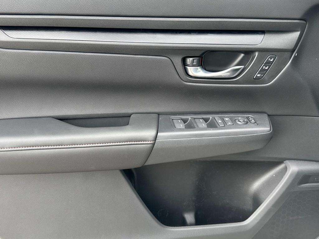new 2026 Honda CR-V Hybrid car, priced at $40,630