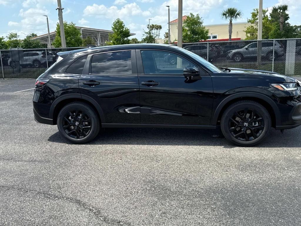new 2025 Honda HR-V car, priced at $28,895