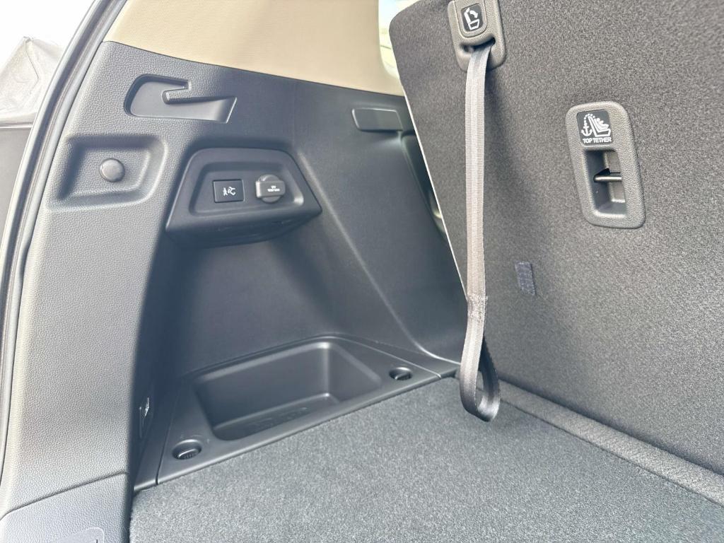 new 2025 Honda Pilot car, priced at $52,950