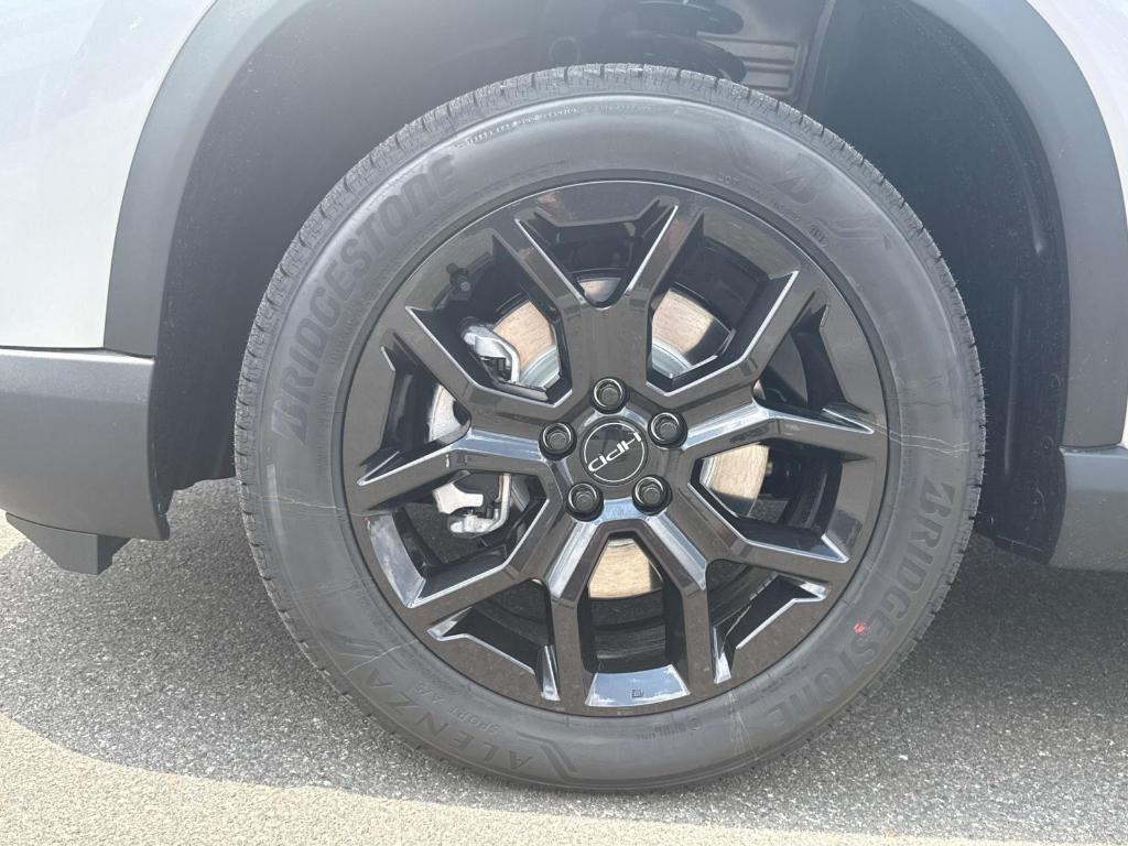 new 2025 Honda Pilot car, priced at $52,950