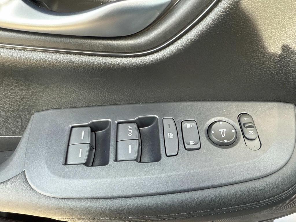 new 2025 Honda HR-V car, priced at $26,795
