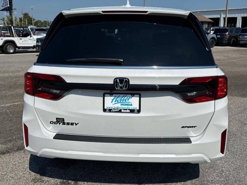 new 2026 Honda Odyssey car, priced at $45,845