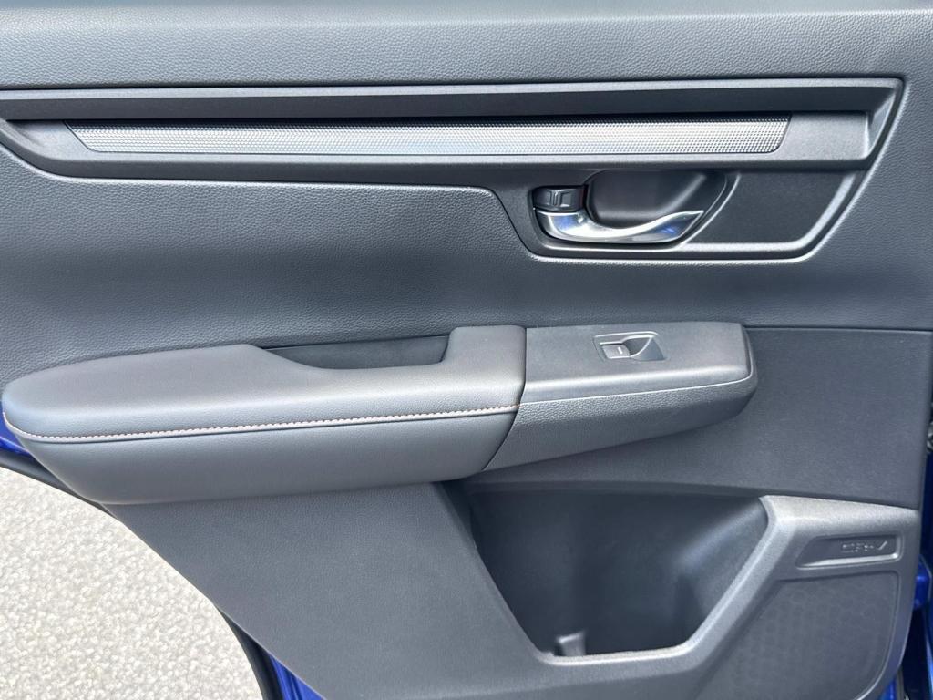 used 2025 Honda CR-V Hybrid car, priced at $33,994
