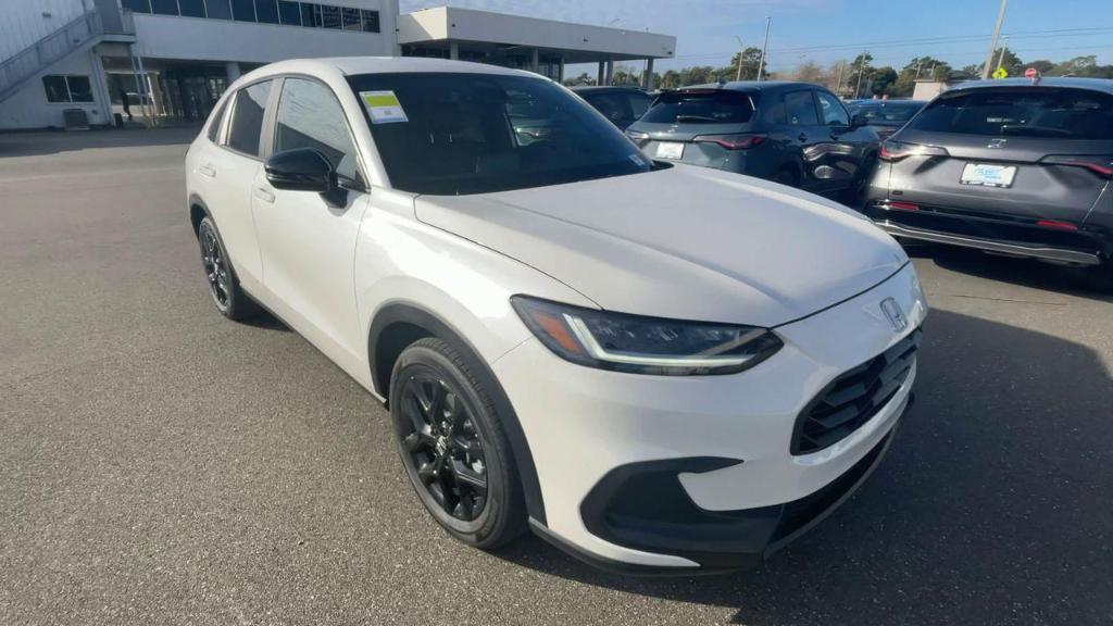 new 2025 Honda HR-V car, priced at $29,305