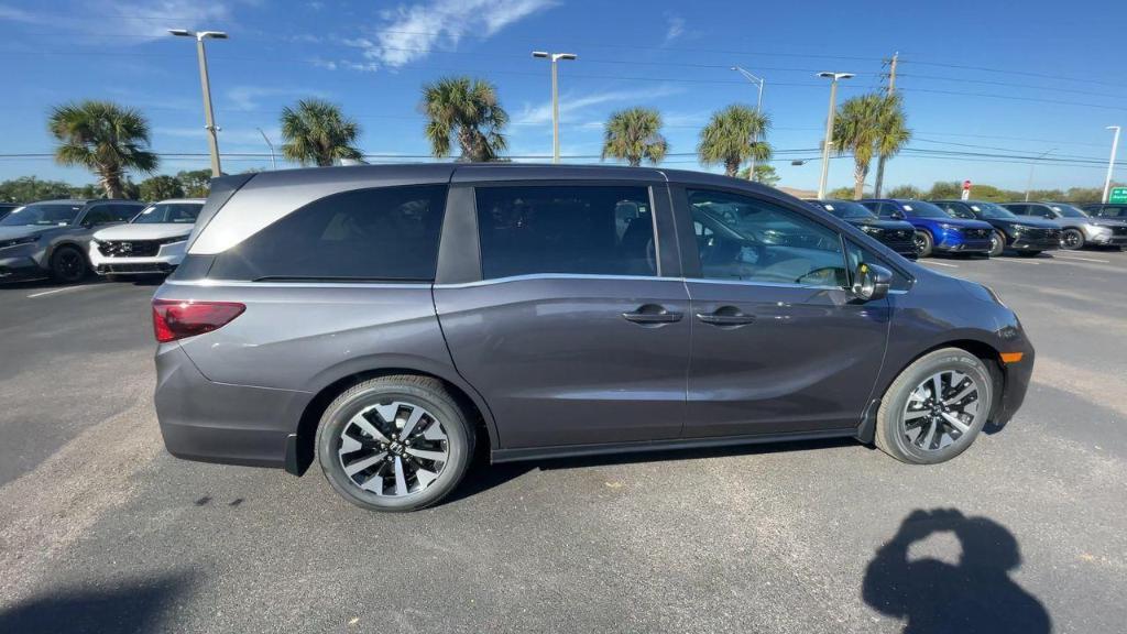 new 2025 Honda Odyssey car, priced at $43,670