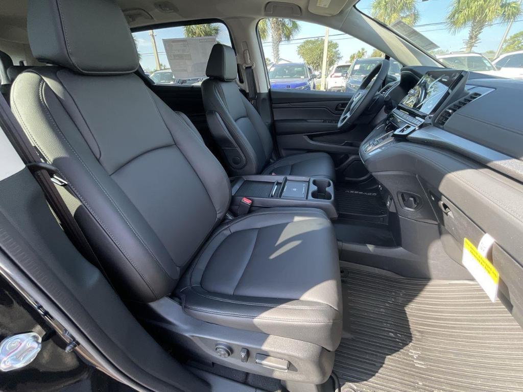 new 2025 Honda Odyssey car, priced at $43,670