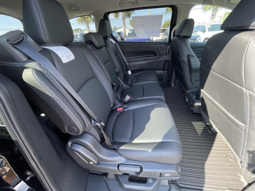 new 2025 Honda Odyssey car, priced at $43,670