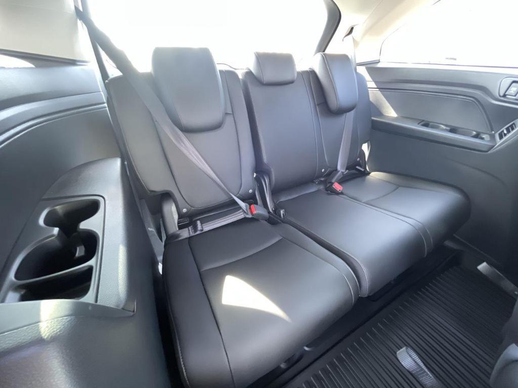 new 2025 Honda Odyssey car, priced at $43,670