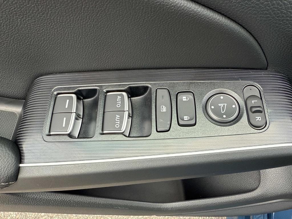 new 2025 Honda Civic Hybrid car, priced at $33,555