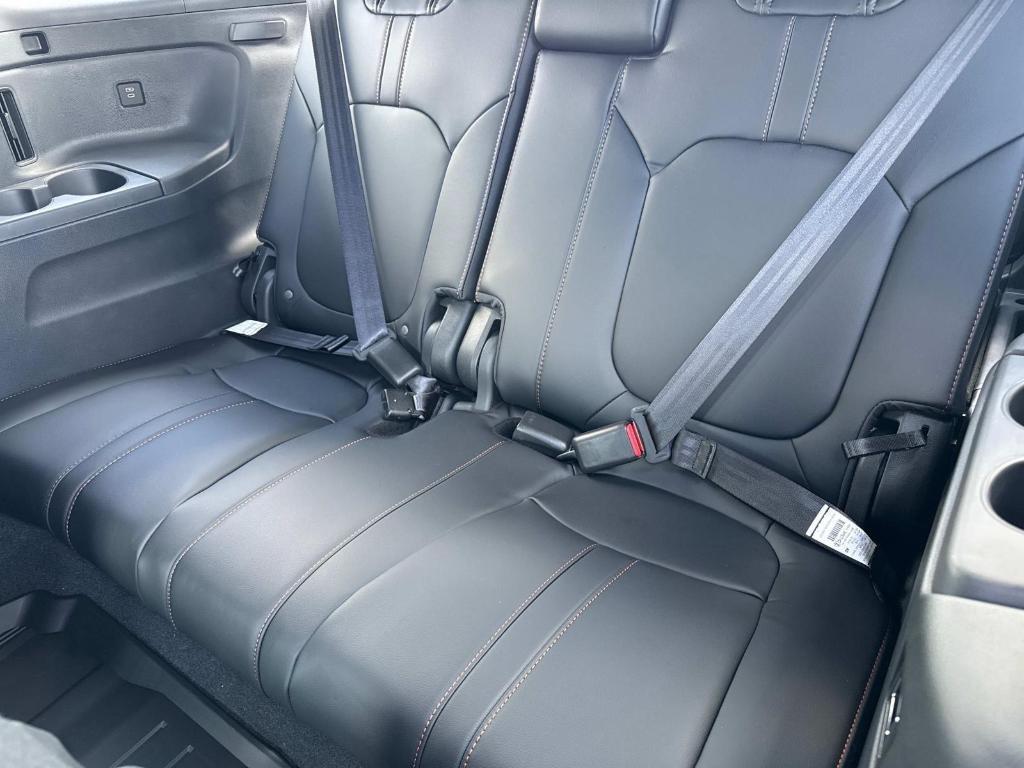 new 2025 Honda Pilot car, priced at $51,350