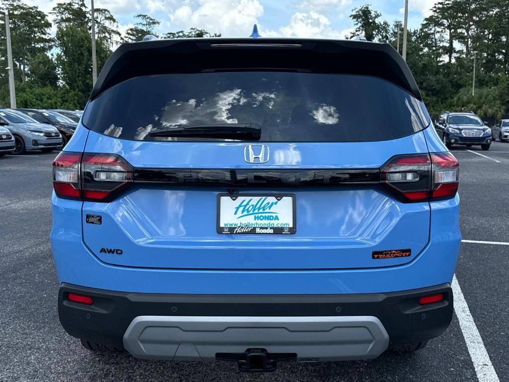 new 2025 Honda Pilot car, priced at $51,350
