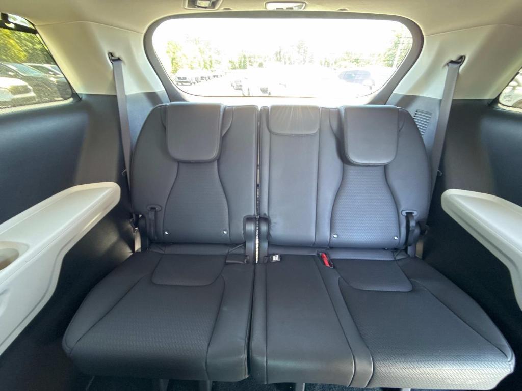 used 2023 Kia Carnival car, priced at $38,995
