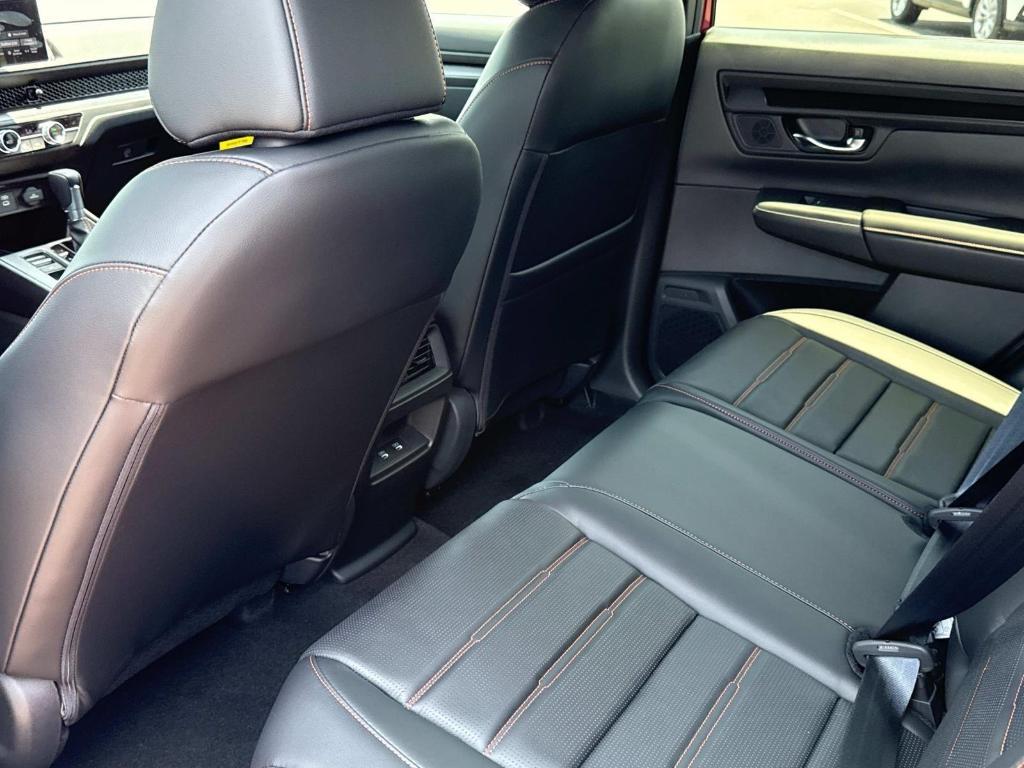 new 2025 Honda CR-V Hybrid car, priced at $39,500