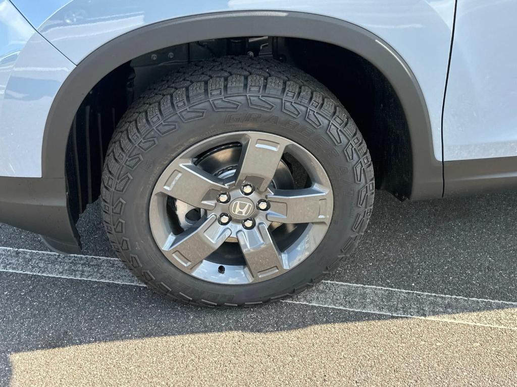 new 2025 Honda Ridgeline car, priced at $47,285