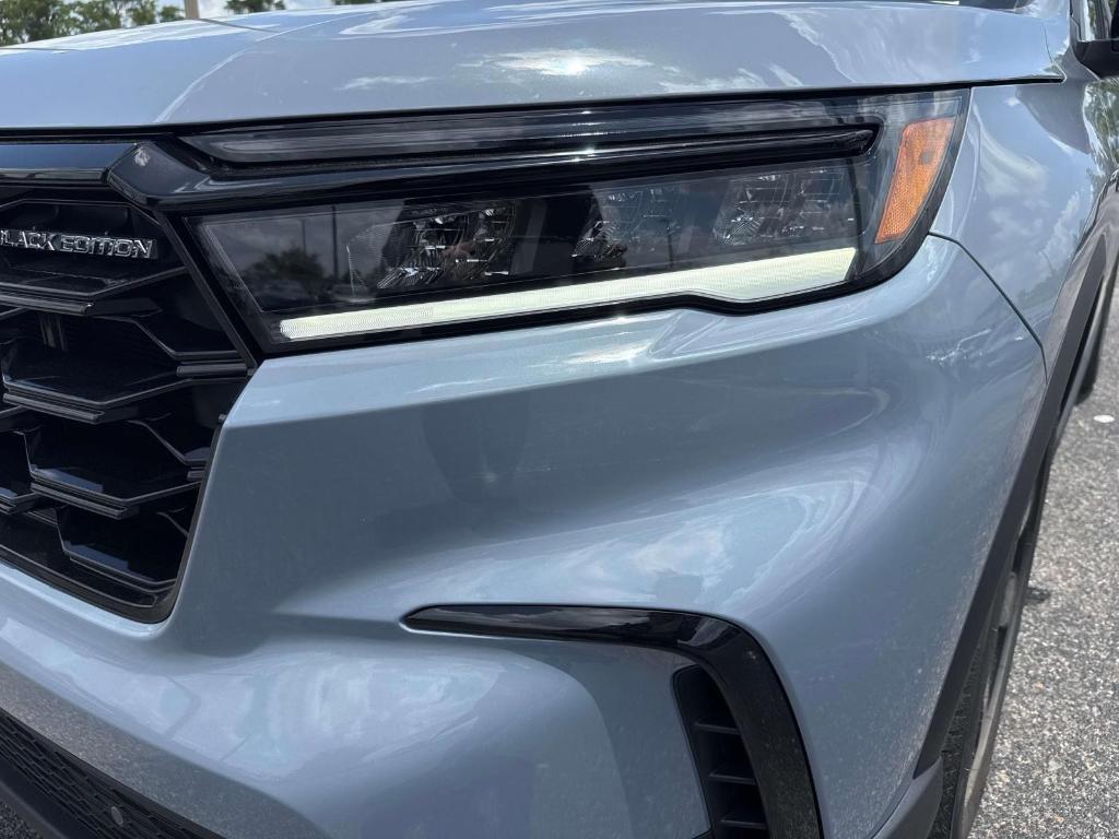 new 2025 Honda Pilot car, priced at $58,205