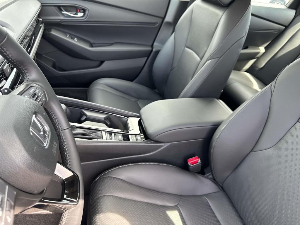 new 2025 Honda Accord Hybrid car, priced at $36,545