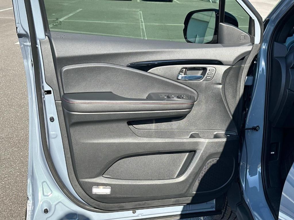 new 2025 Honda Ridgeline car, priced at $47,405