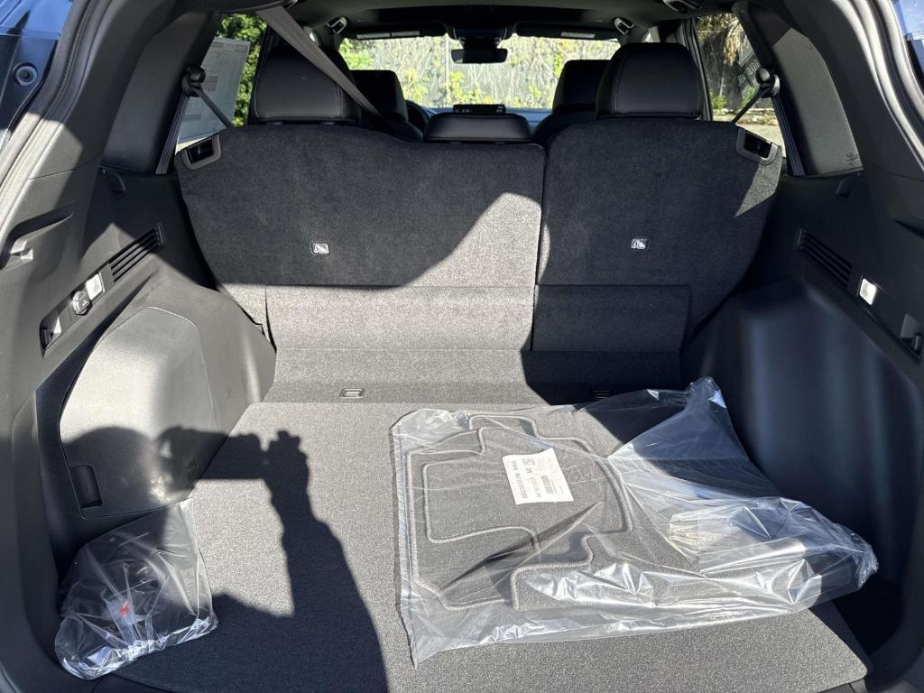 new 2026 Honda CR-V Hybrid car, priced at $40,175