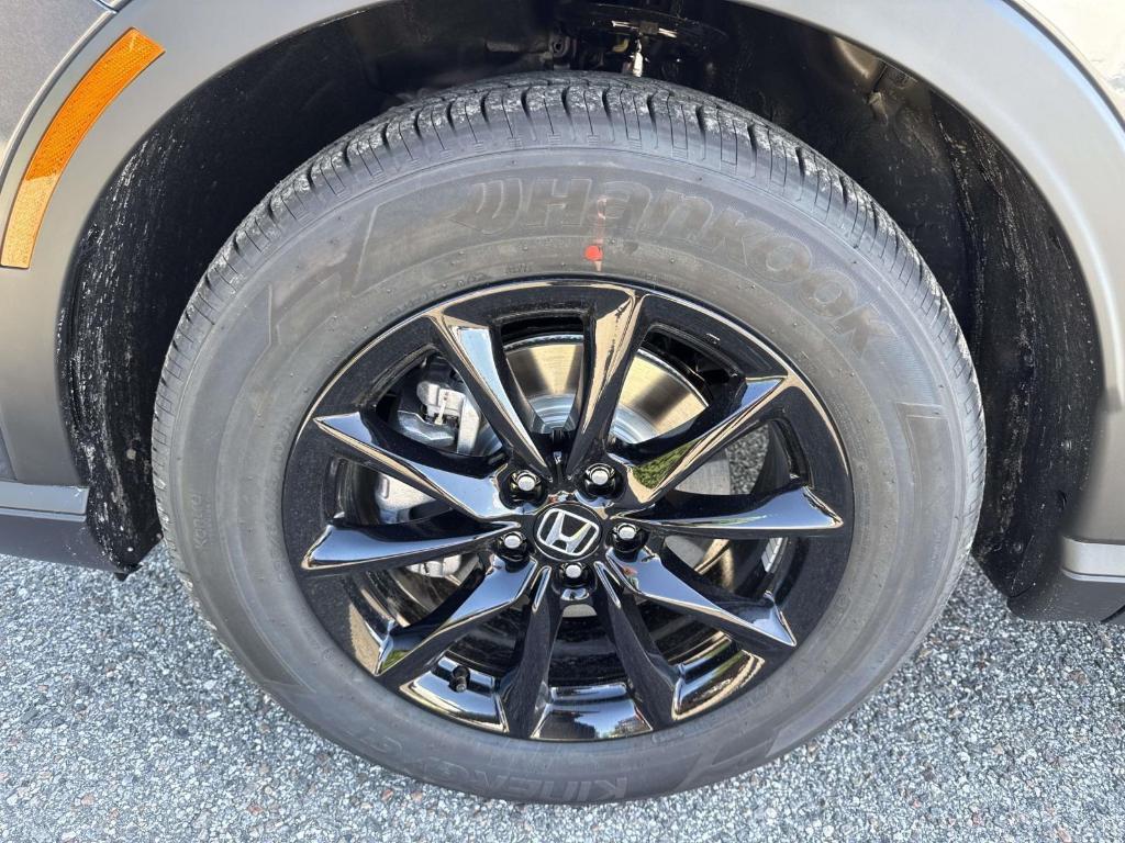 new 2026 Honda CR-V Hybrid car, priced at $40,175