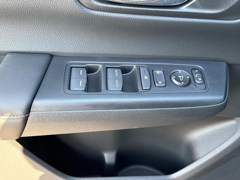 new 2025 Honda CR-V Hybrid car, priced at $36,045