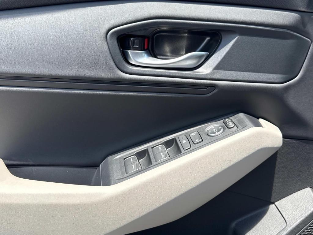 new 2025 Honda Accord car, priced at $31,710