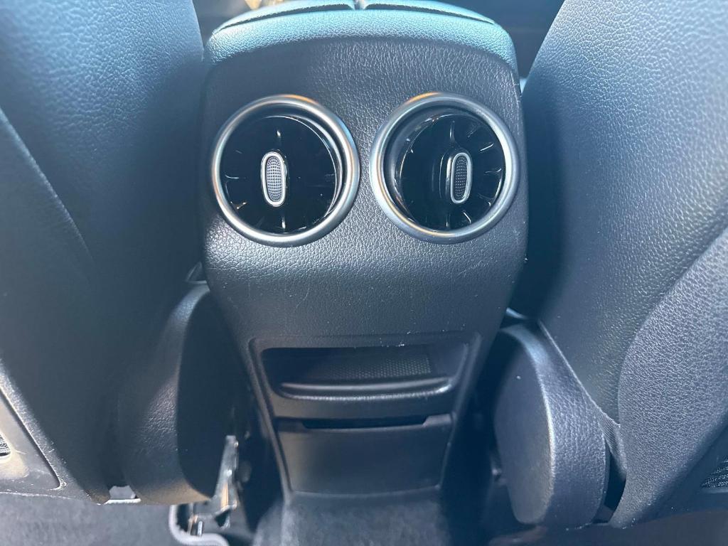 used 2020 Mercedes-Benz GLB 250 car, priced at $20,495