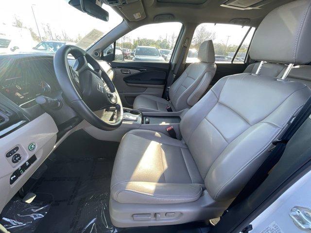 used 2022 Honda Pilot car, priced at $32,595