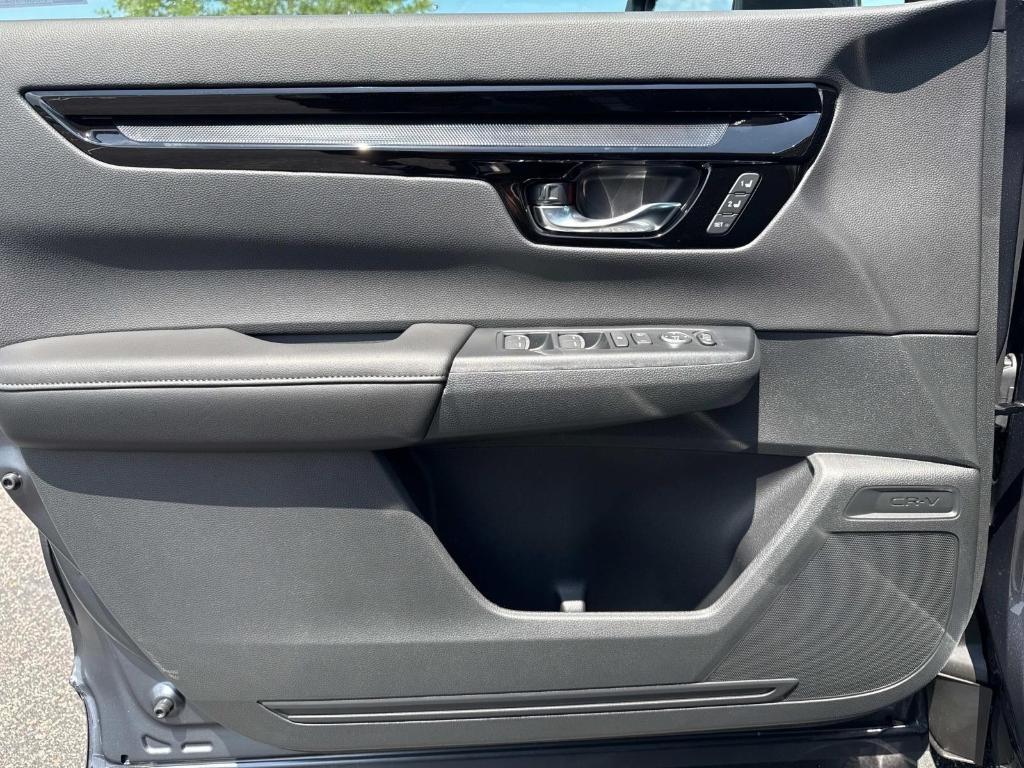 new 2025 Honda CR-V car, priced at $37,895