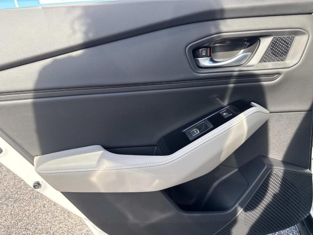 new 2025 Honda Accord Hybrid car, priced at $40,950