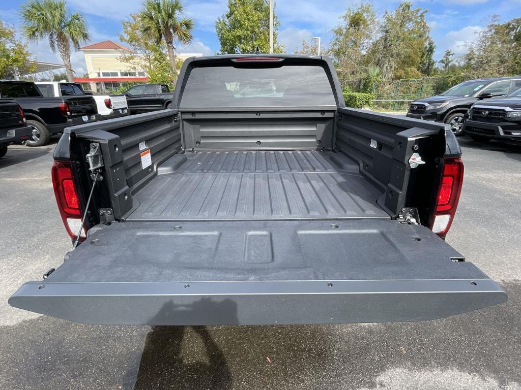 new 2025 Honda Ridgeline car, priced at $43,845