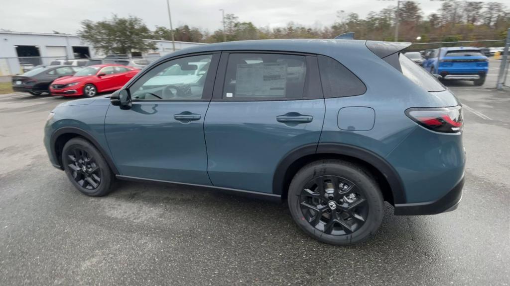 new 2025 Honda HR-V car, priced at $30,805