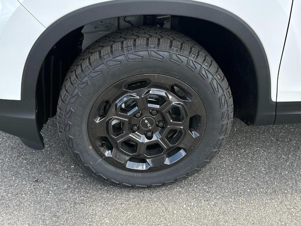 new 2025 Honda Ridgeline car, priced at $42,855