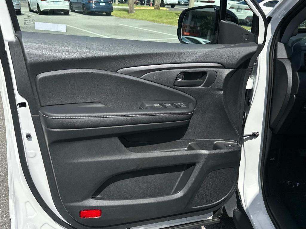 new 2025 Honda Ridgeline car, priced at $42,855