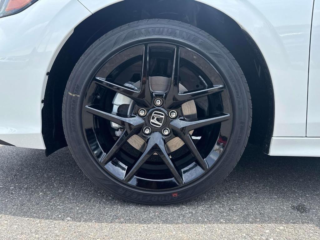 new 2025 Honda Civic Hybrid car, priced at $30,555