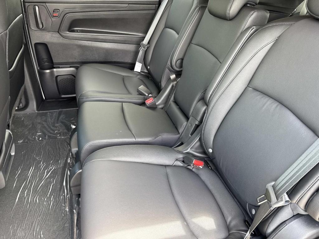 new 2026 Honda Odyssey car, priced at $45,110