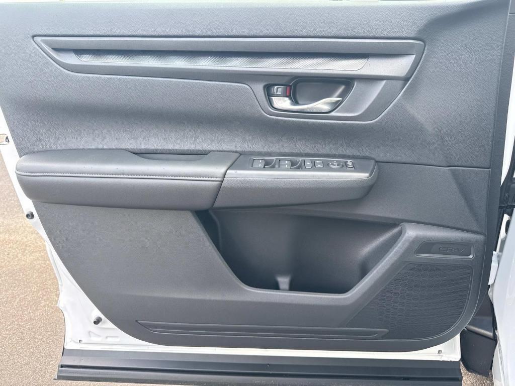 new 2025 Honda CR-V Hybrid car, priced at $42,495