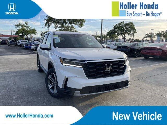 new 2025 Honda Pilot car, priced at $45,405