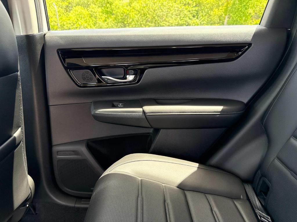 new 2025 Honda CR-V car, priced at $38,350