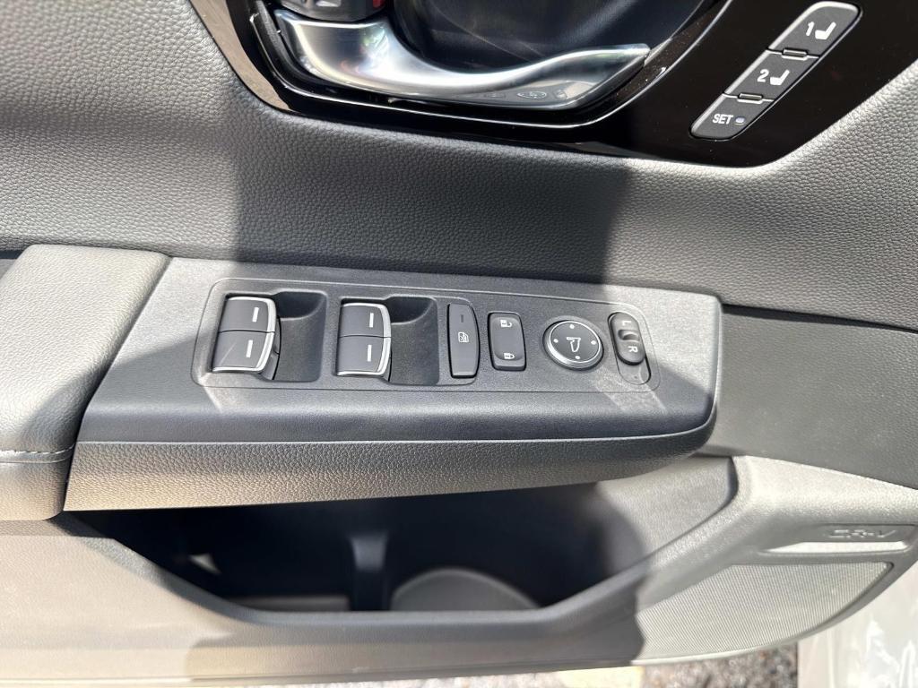 new 2025 Honda CR-V car, priced at $38,350