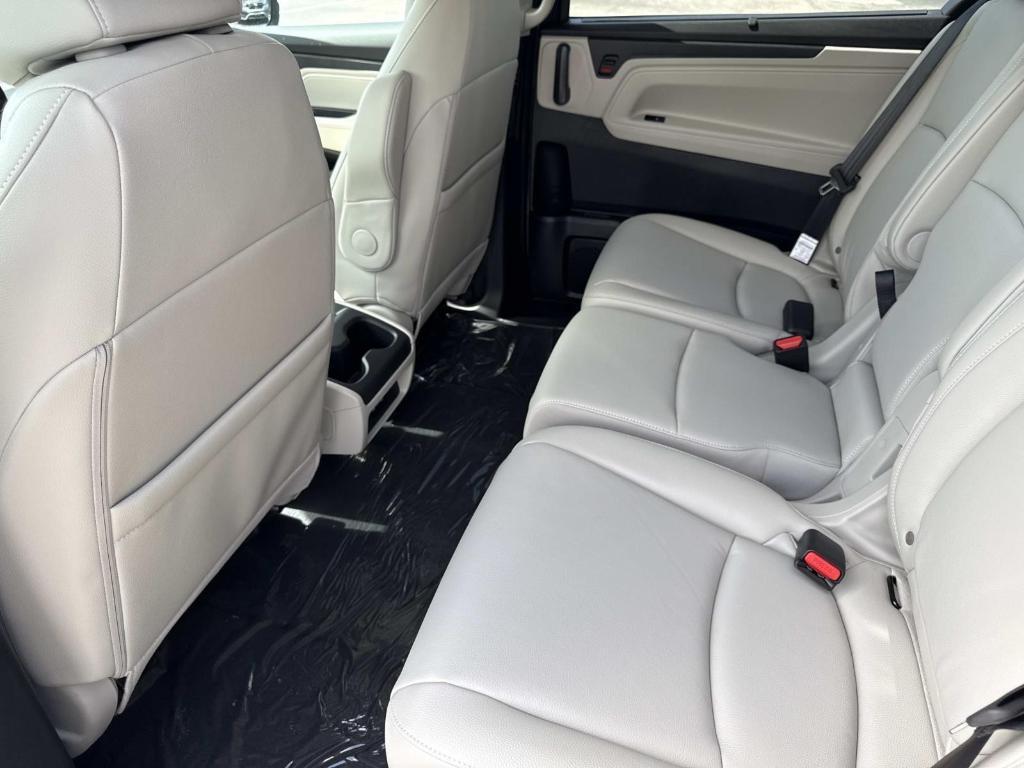 new 2026 Honda Odyssey car, priced at $44,885