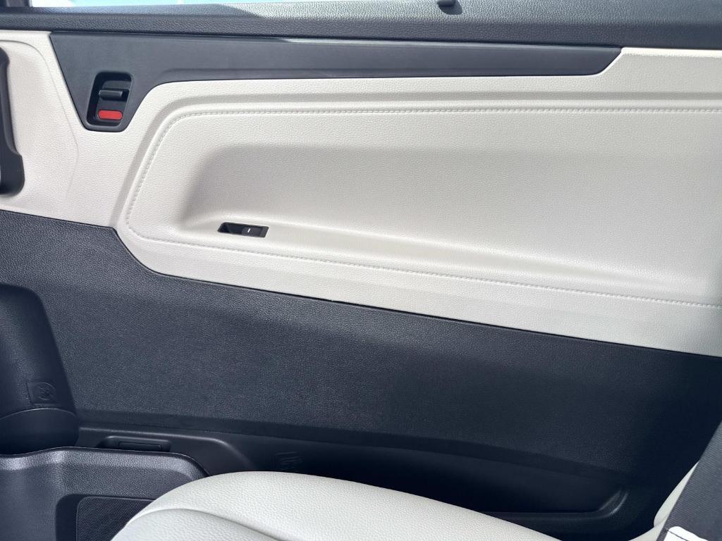 new 2026 Honda Odyssey car, priced at $44,885