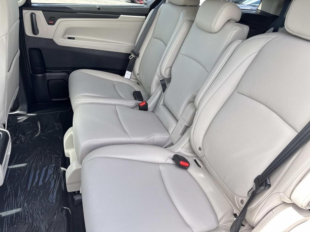 new 2026 Honda Odyssey car, priced at $44,885