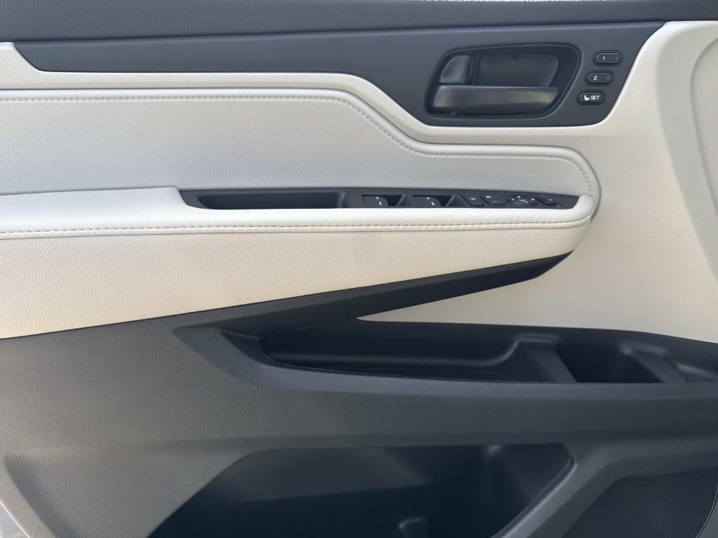 new 2026 Honda Odyssey car, priced at $44,885