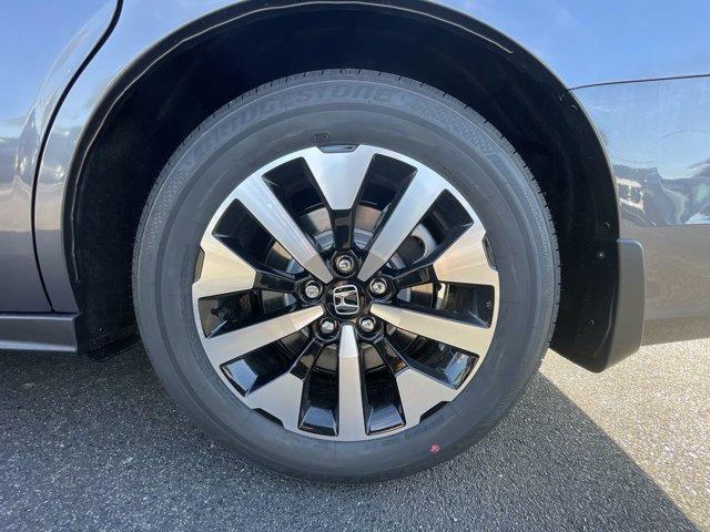 new 2025 Honda Odyssey car, priced at $43,670